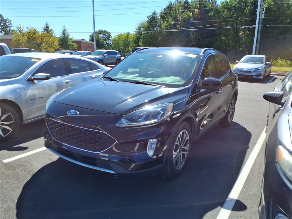 2020 Ford Escape SEL photo 3