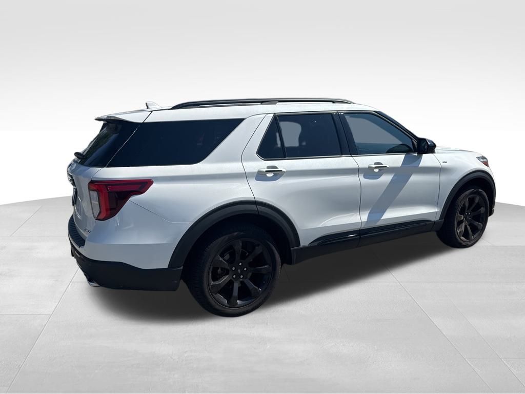 2024 Ford Explorer ST-Line photo 4