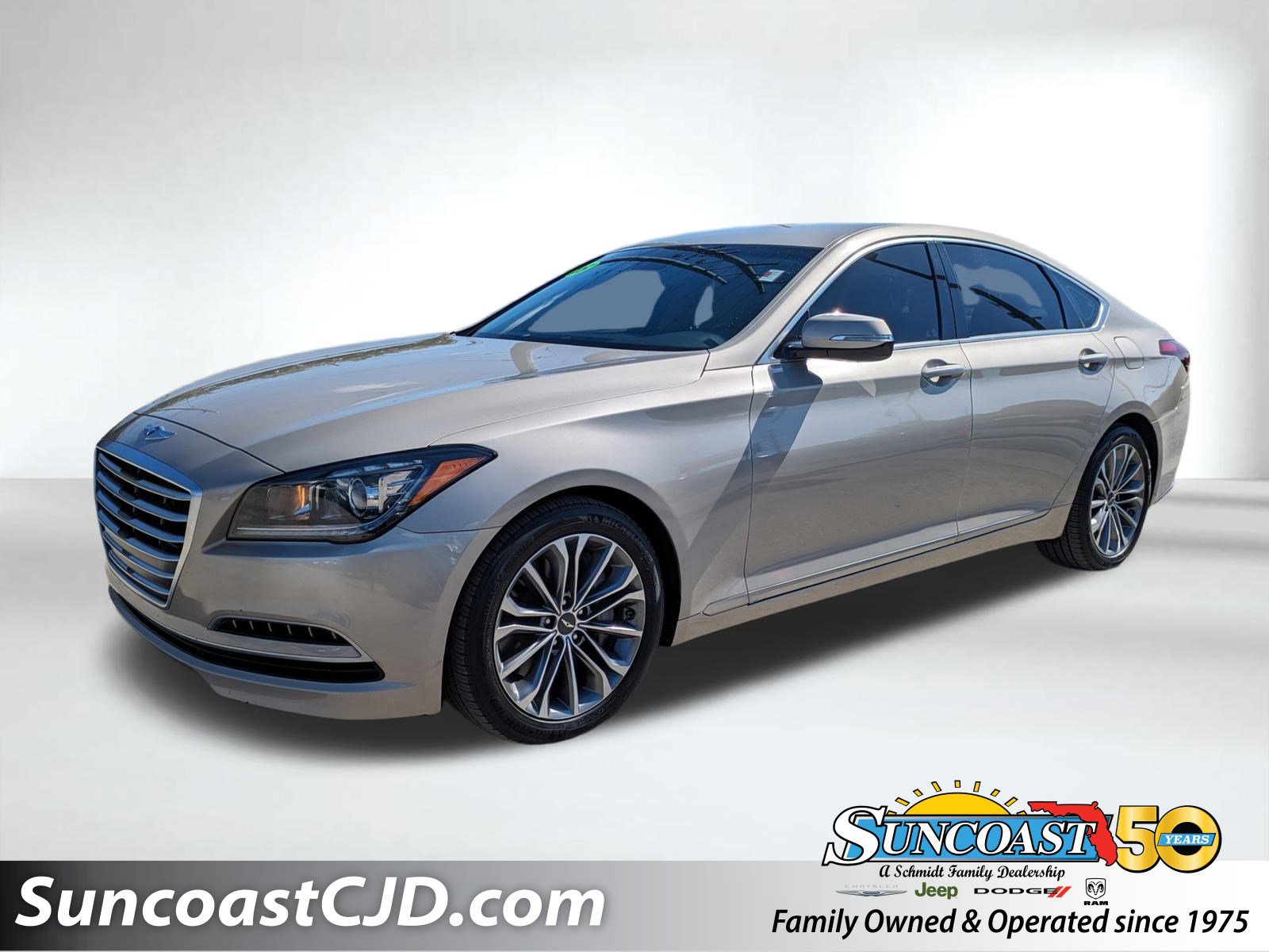 2015 Hyundai Genesis Base's photo