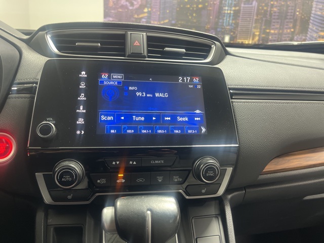 2018 Honda CR-V Touring photo 17