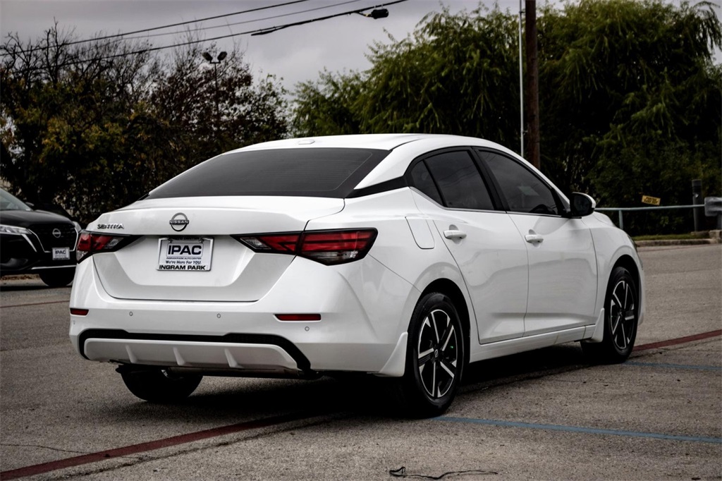 2025 Nissan Sentra SV photo 3