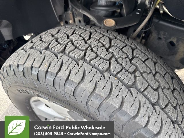 2011 Ford F-150 FX4 photo 9