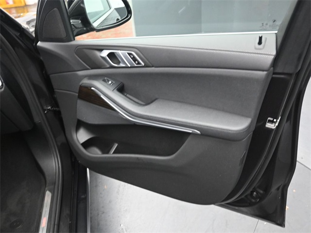 2021 BMW X5 - Image 28