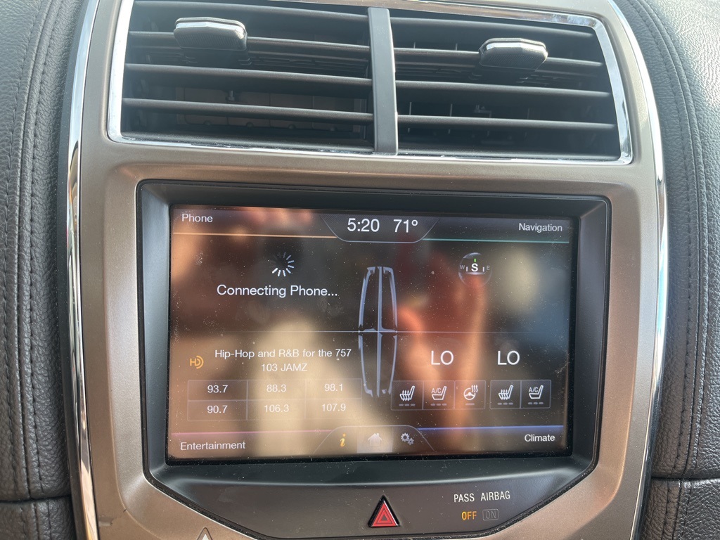 2013 Lincoln MKX Base photo 10