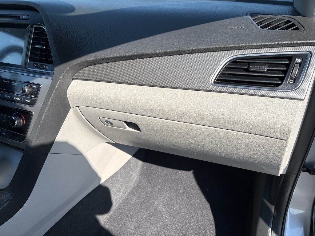 2016 Hyundai Sonata SE Eco photo 21