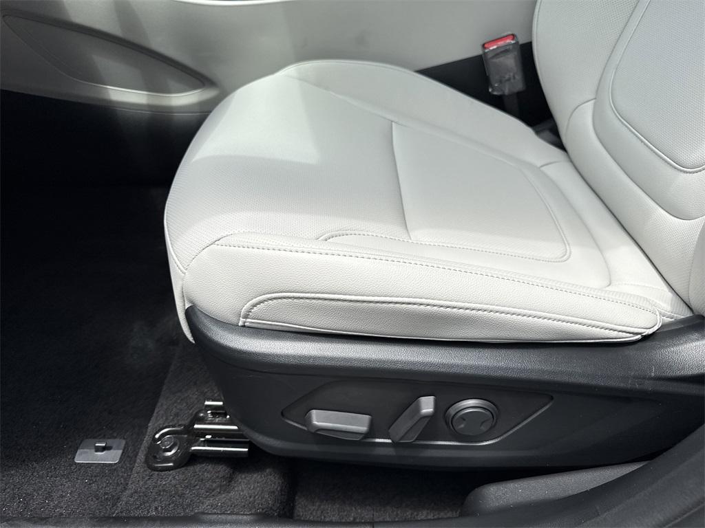 2025 Hyundai Tucson SEL Convenience photo 8