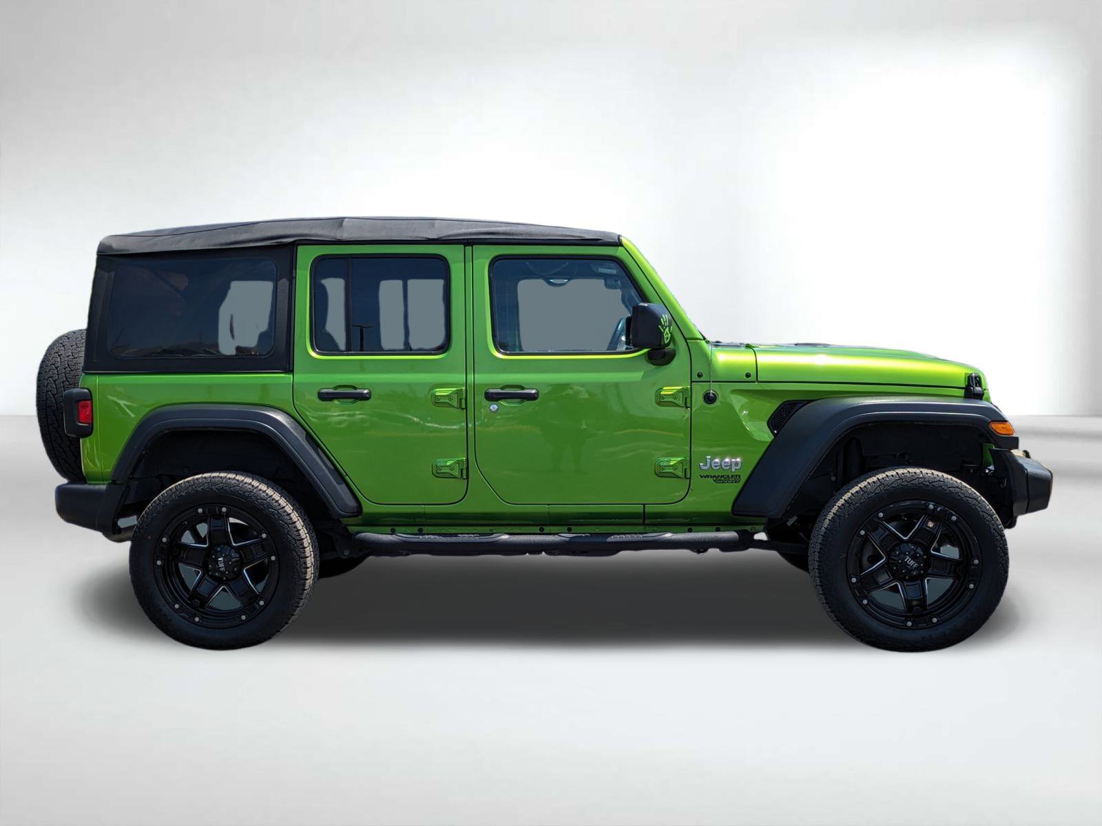 2018 Jeep Wrangler Unlimited Sport S photo 3