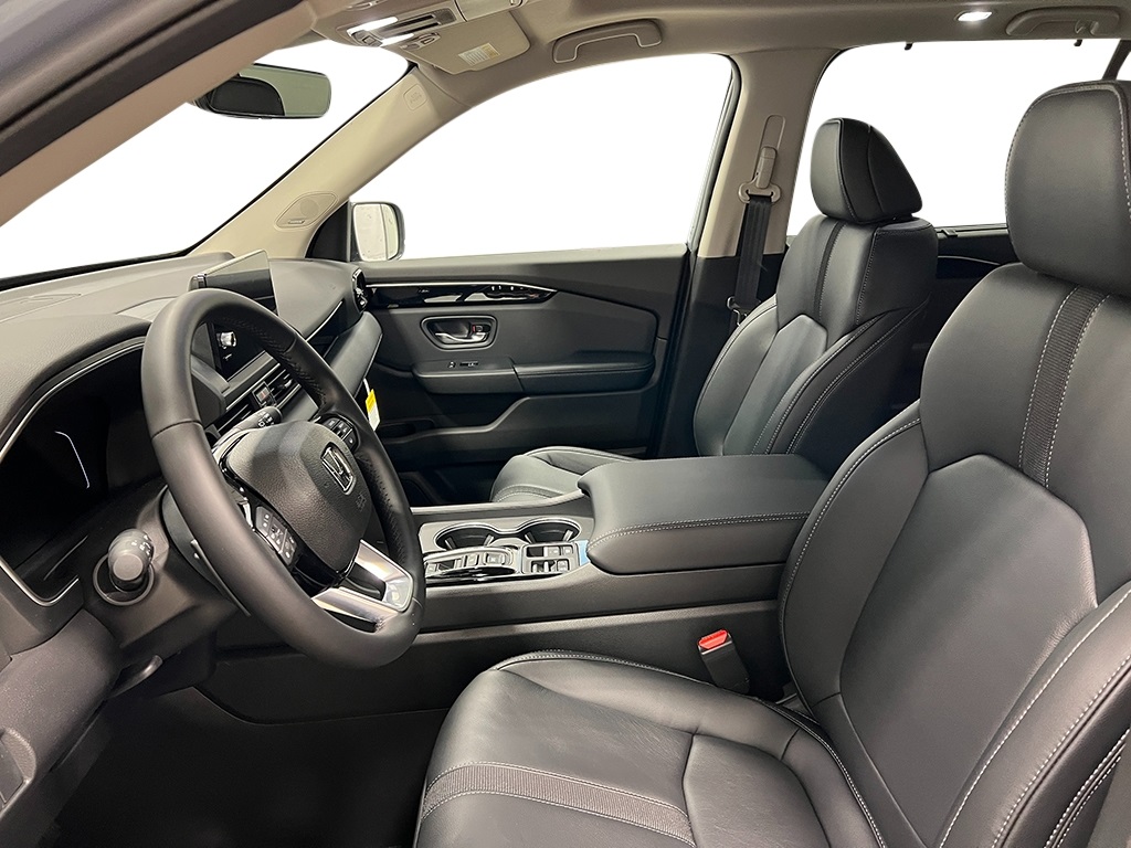 2025 Honda Pilot Touring photo 12