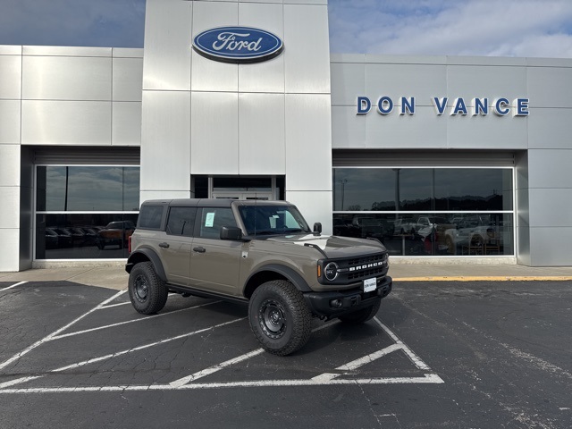 2025 Ford Bronco 4-Door Big Bend's photo