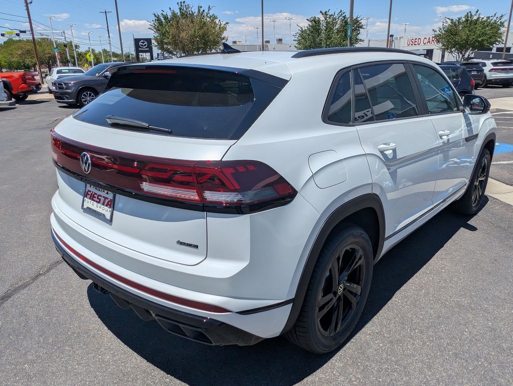 2025 Volkswagen Atlas Cross Sport SEL R-Line photo 4