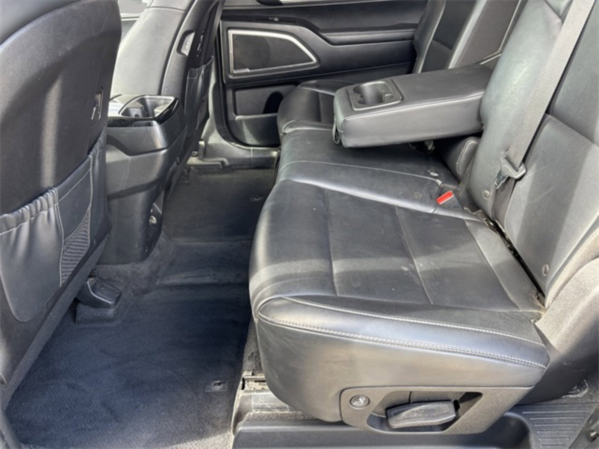 2024 Kia Telluride LX photo 22