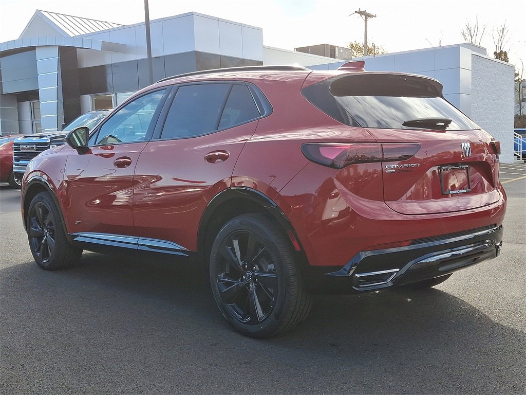 2025 Buick Envision Sport Touring photo 3