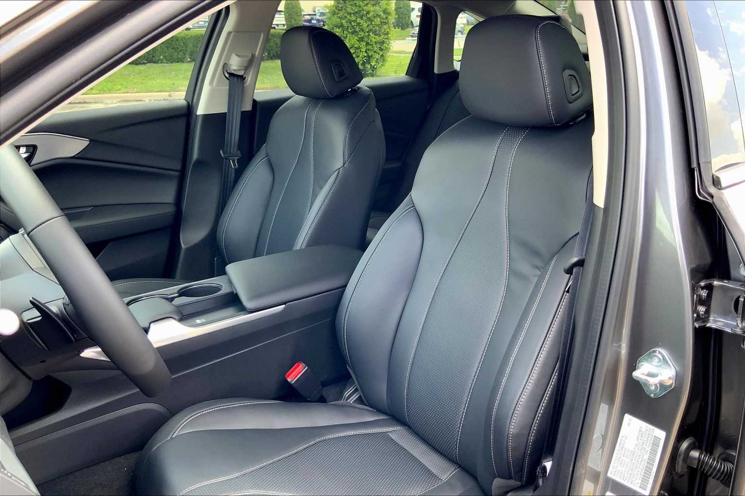 2025 Acura TLX Technology photo 9