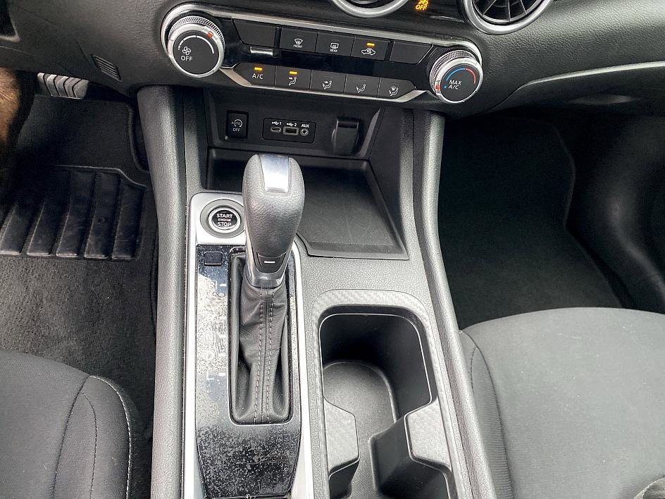 2024 Nissan Sentra SV photo 13