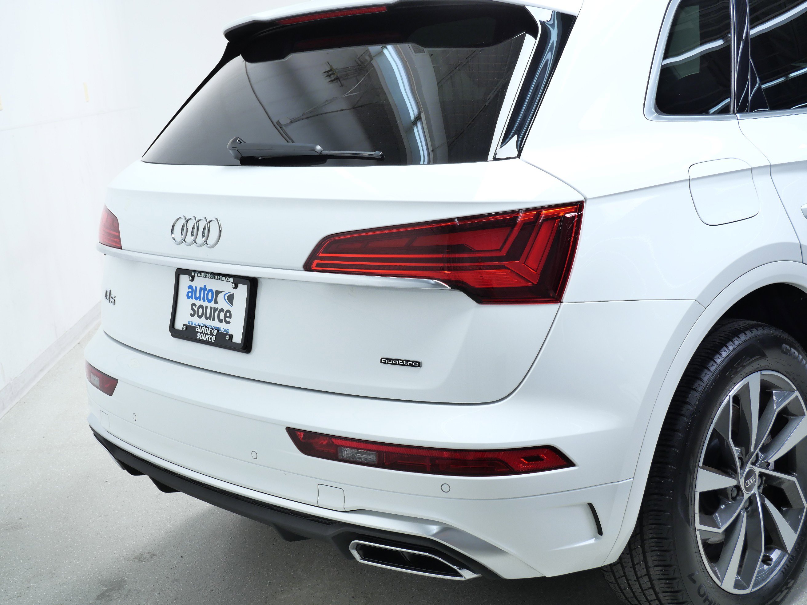 2023 Audi Q5 S line Premium Plus photo 4