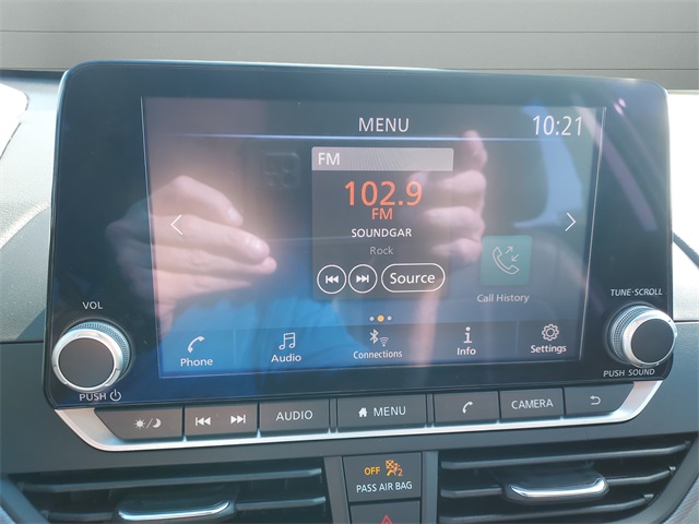 2023 Nissan Altima 2.5 SR photo 17