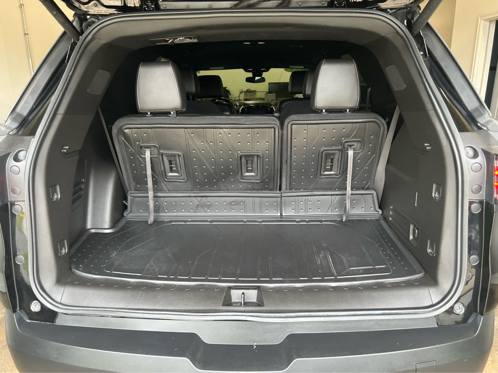2023 Chevrolet Traverse Leather photo 4