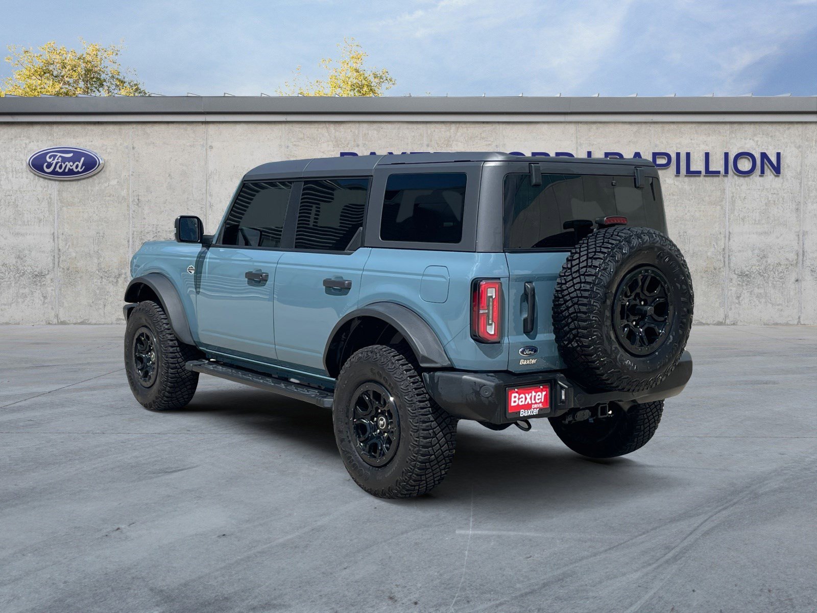 2022 Ford Bronco Base Big Bend Black Diamond Outer Banks Badlands Wildtrak Everglades photo 2