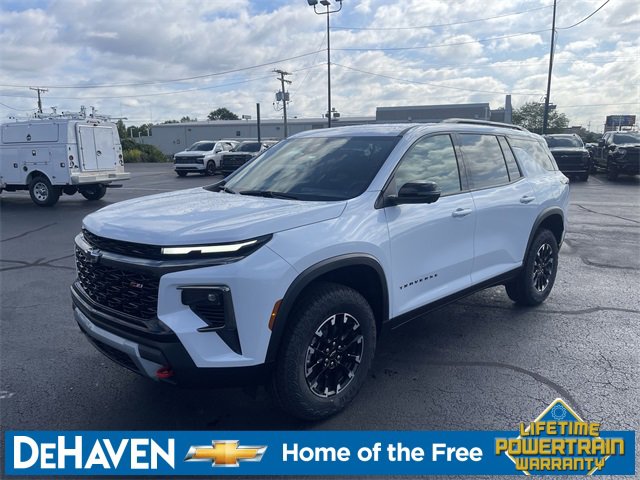 2026 Chevrolet Traverse Z71 photo 3