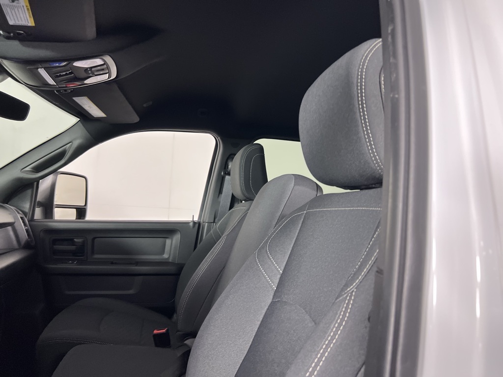 2025 Ram 2500 Tradesman photo 17