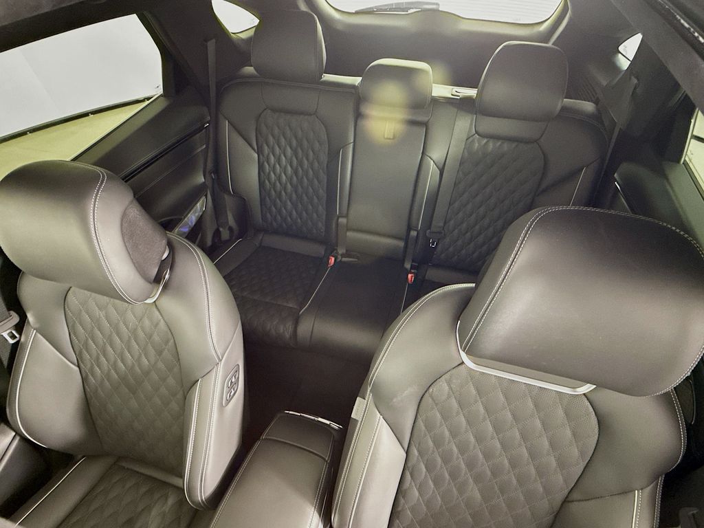 2025 Genesis GV70 3.5T Sport photo 21