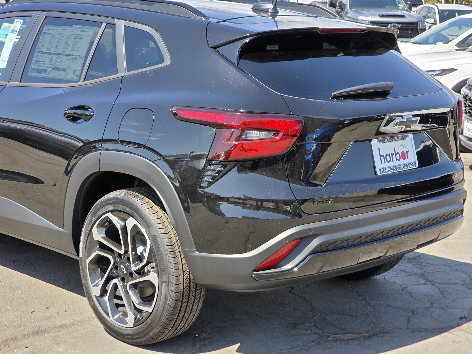 2025 Chevrolet Trax photo 9