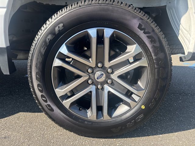 2022 Ford F-150 STX photo 6