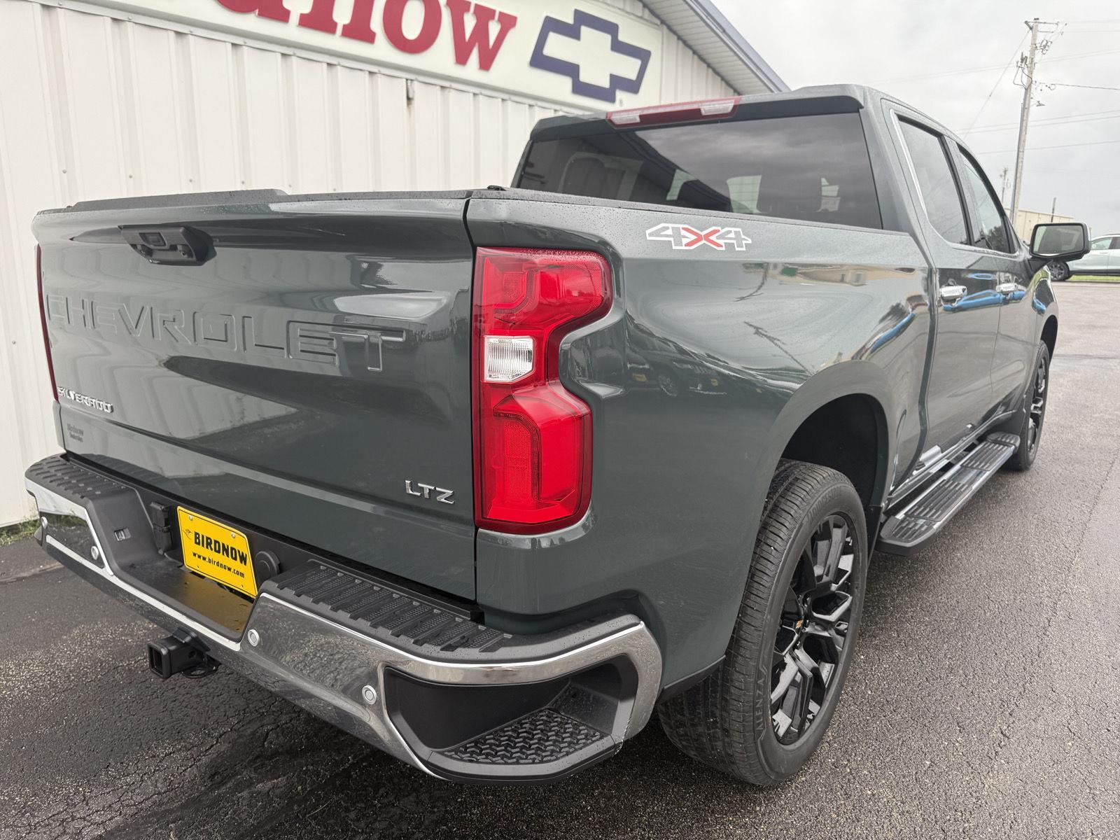 2026 Chevrolet Silverado 1500 LTZ photo 3