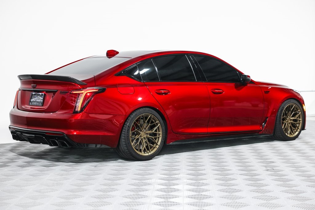 2023 Cadillac CT5 V photo 5