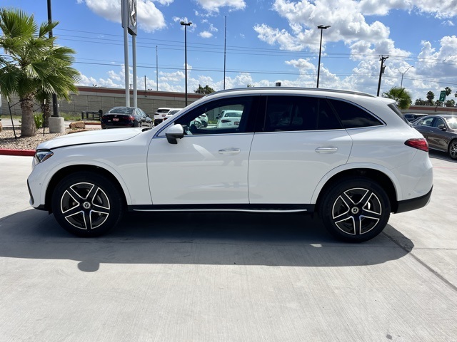 2026 Mercedes Benz GLC 300 photo 2