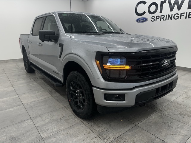 2025 Ford F-150 XLT photo 6