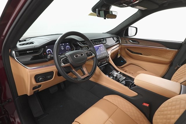 2025 Jeep Grand Cherokee L Summit Reserve photo 13