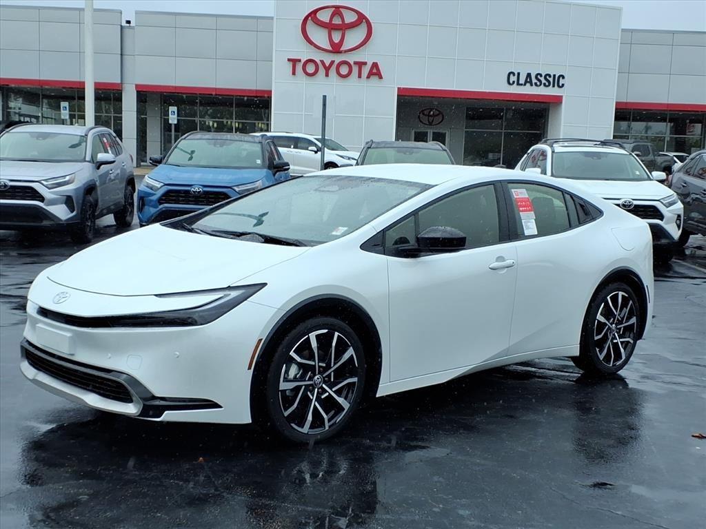 2026 Toyota Prius XSE's photo