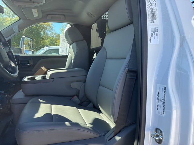 2024 Chevrolet Silverado 6500HD Work Truck photo 15
