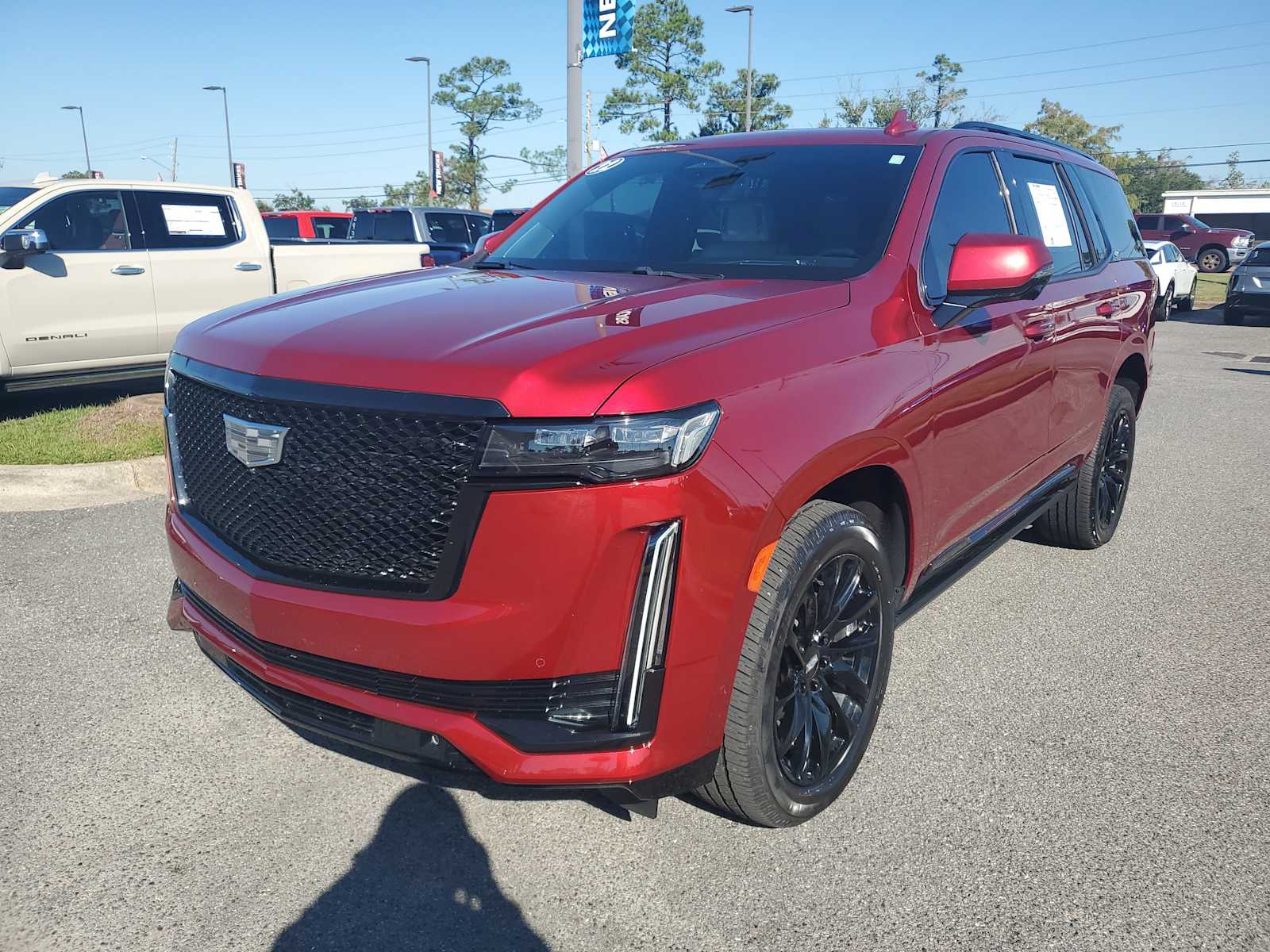 2022 Cadillac Escalade Sport's photo