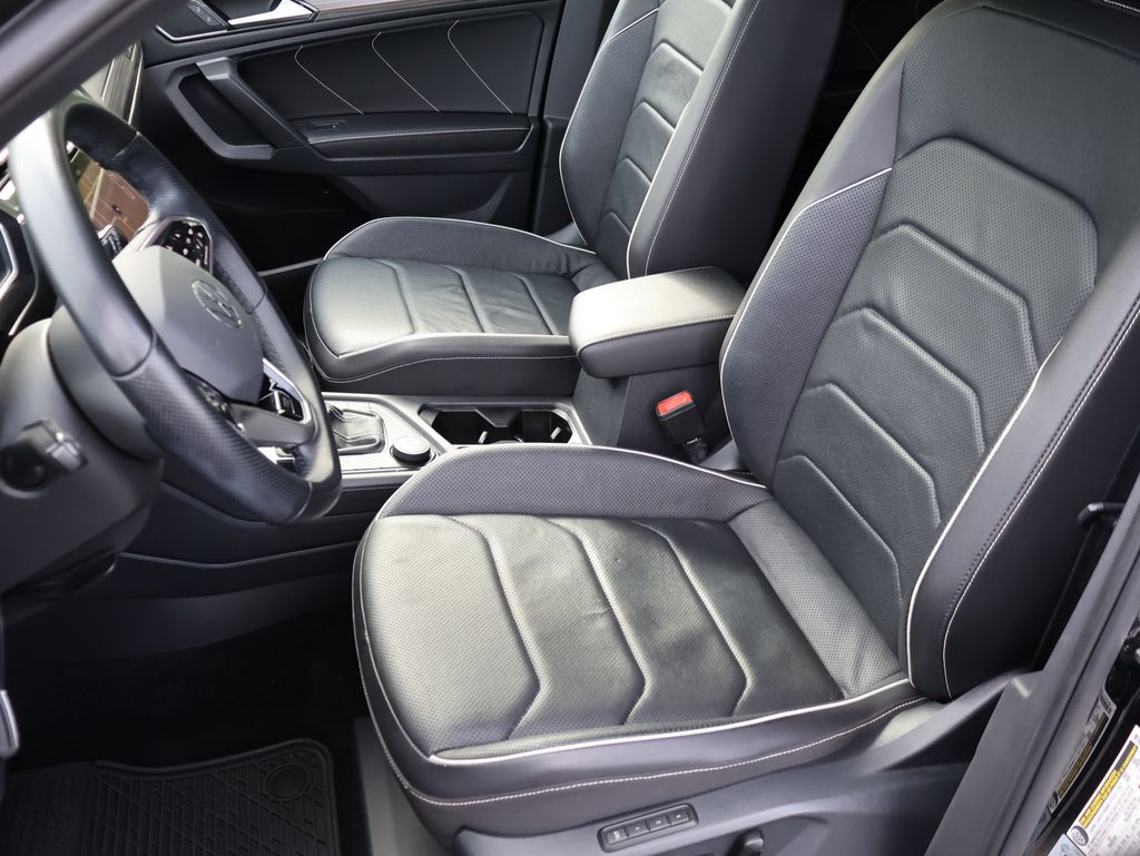 2022 Volkswagen Tiguan SEL Premium R-Line photo 44