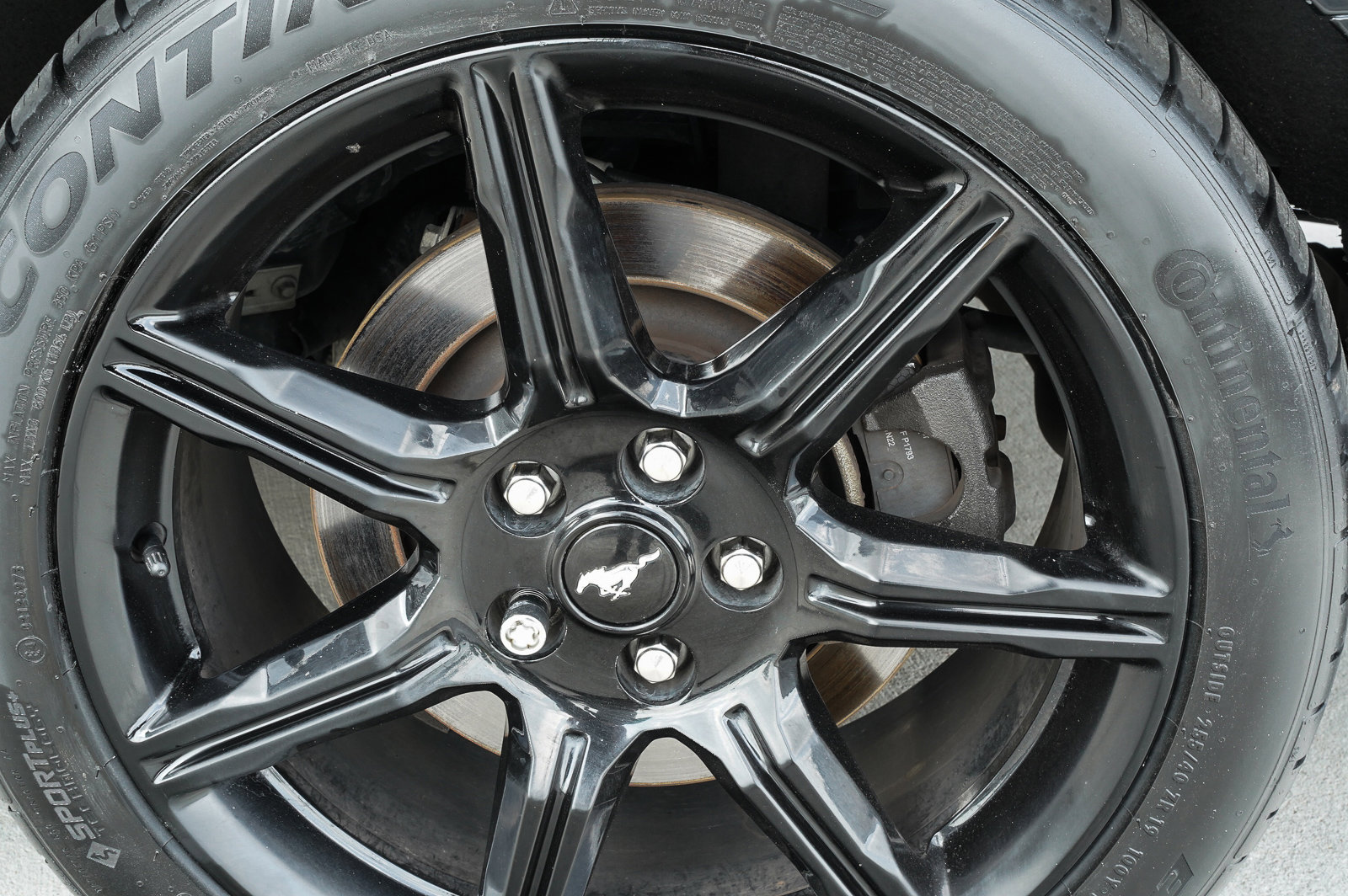 2020 Ford Mustang GT Premium photo 22