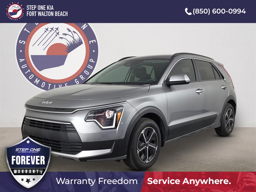 2025 Kia Niro LX's photo