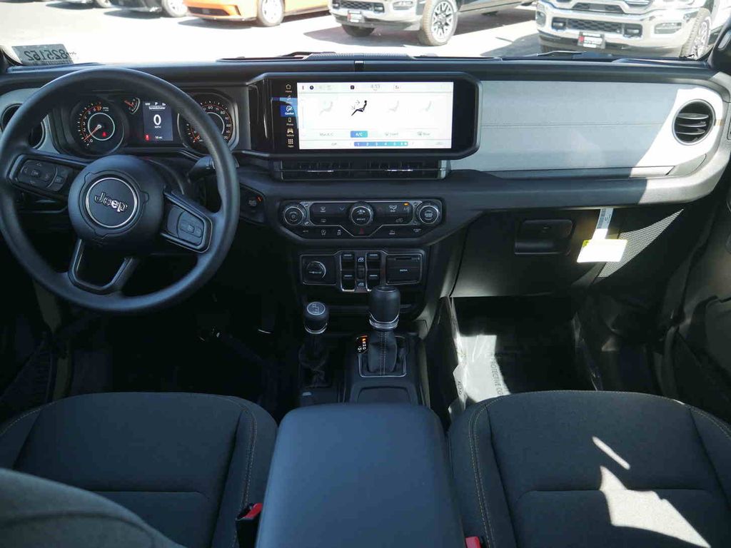 2025 Jeep Gladiator Sport photo 4