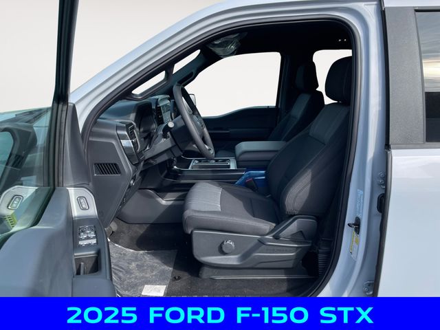 2025 Ford F-150 STX photo 9