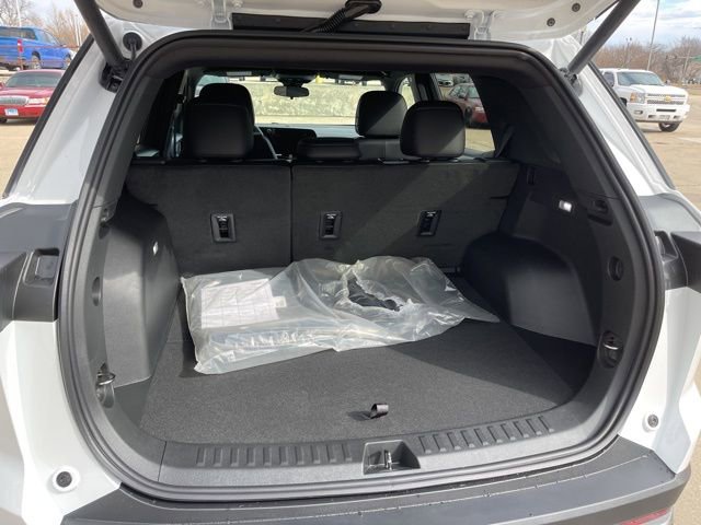 2025 Chevrolet Equinox LT photo 11