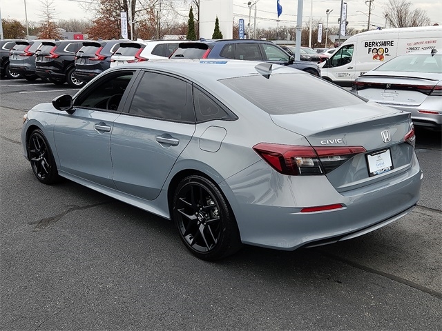 2025 Honda Civic Sport photo 3