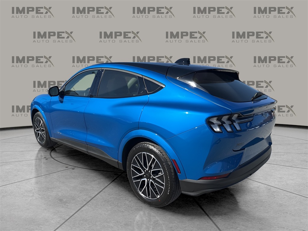 2025 Ford Mustang Mach-E Premium photo 3