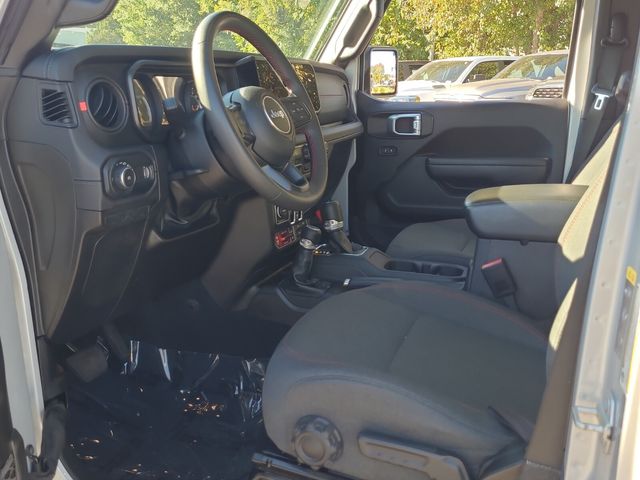 2024 Jeep Wrangler Rubicon photo 4