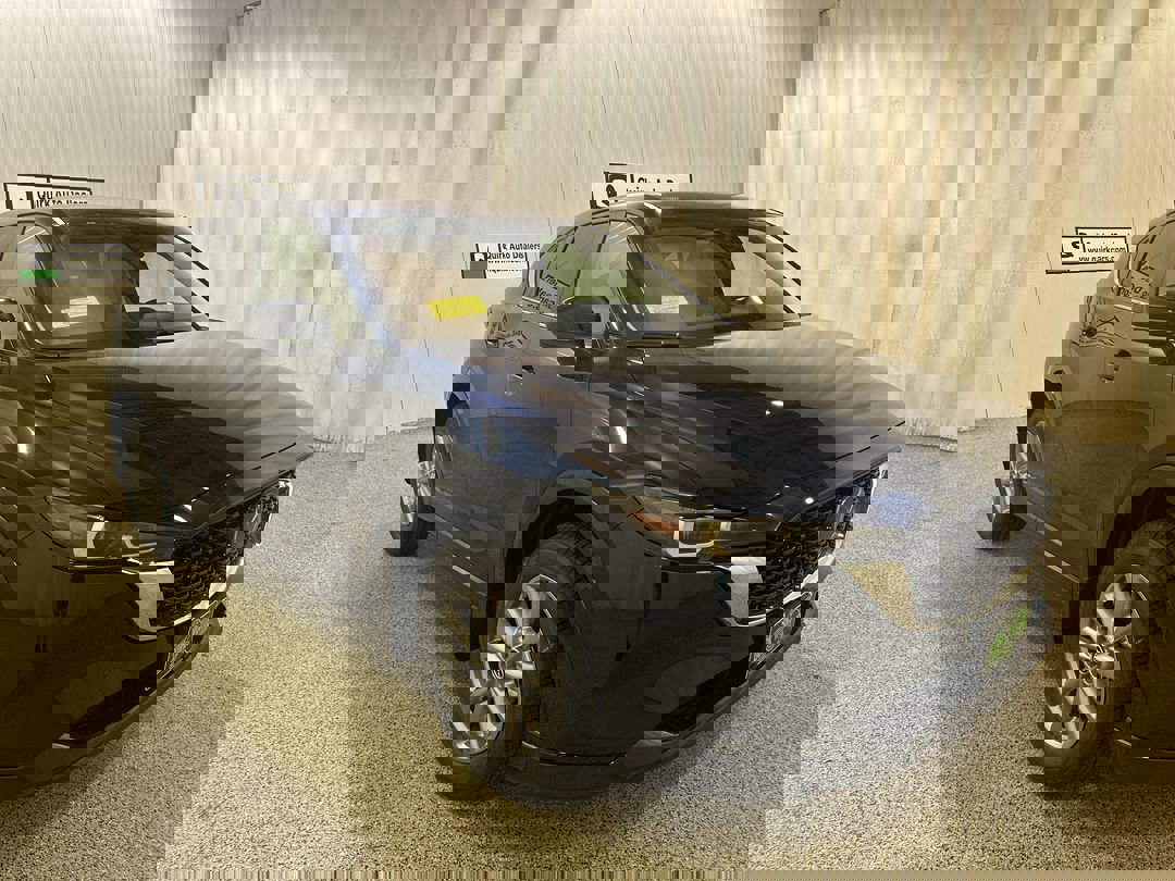 2025 Mazda CX-5 2.5 S Preferred photo 3