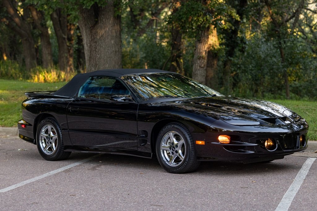 2002 Pontiac Firebird TRANS AM photo 17