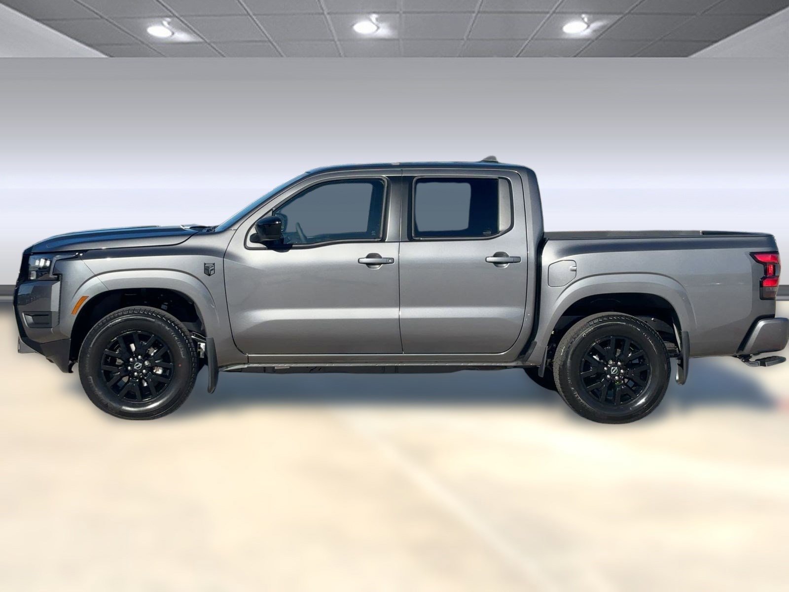 2026 Nissan Frontier Crew Cab SV photo 2