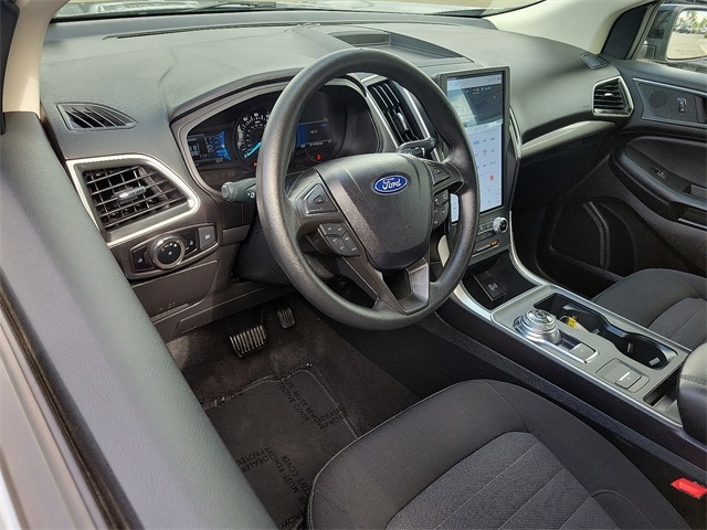 2024 Ford Edge SE photo 4