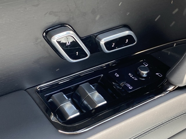 2025 Land Rover Range Rover Sport SE photo 22