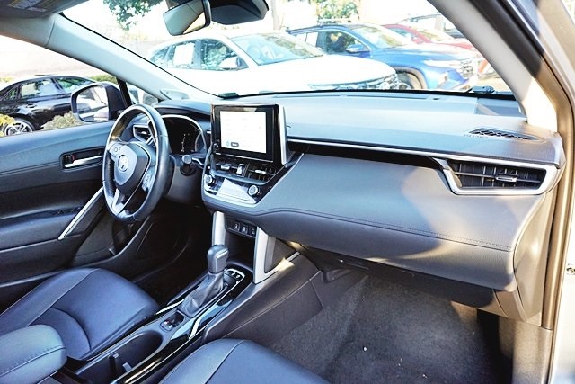 Used 2023 Blue Toyota XLE image 9